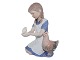 Royal 
Copenhagen 
figurine
Girl with 
chicken and hen