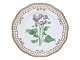 Flora Danica
Dinner plate 
with pierced 
border 25.5 cm.