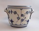 Lundin Antique präsentiert: Königliches Kopenhagen. Musselmalet, Gerippt. Weinkühler / Blumentopfhalter. Modell ...