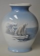 Pegasus – Kunst - Antik - Design präsentiert: Vase aus der königlichen Manufaktur Kopenhagen mit Eisbär, 4351, ...