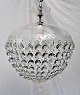 Pegasus – Kunst - Antik - Design präsentiert: Prismen-Kronleuchter aus Glas, 20. Jahrhundert.