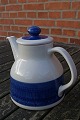 Blaue Koka swedisch Geschirr, die Kaffeekannen mit Deckel