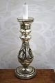 K&Co. præsenterer: Stor antik mundblæst lysestage i fattigmandssølv fra 1800 tallet med håndmalet guld ...