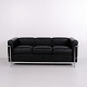 Osted Antik & Design präsentiert: LC2 Dreisitzer Sofa aus Original Schwarzem Leder und Chromstahl von Cassina