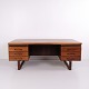 Osted Antik & Design präsentiert: Dänischer Schreibtisch von Henning Jensen & Torben Valeur für Dyrlund 1950er ...