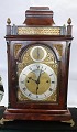 Lundin Antique präsentiert: Eardley Norton, London (1762–1794). Englische Laternenuhr aus Mahagoni mit Musik, ...