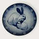 Royal CopenhagenTeller „Mutter und Kind“Hase mit ...