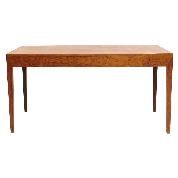Severin Hansen Schreibtisch, Palisanderfurniert. Hergestellt von Haslev  
Möbeltischlerei. Guter Zustand. H: 72cm. Platte: 75x143cm